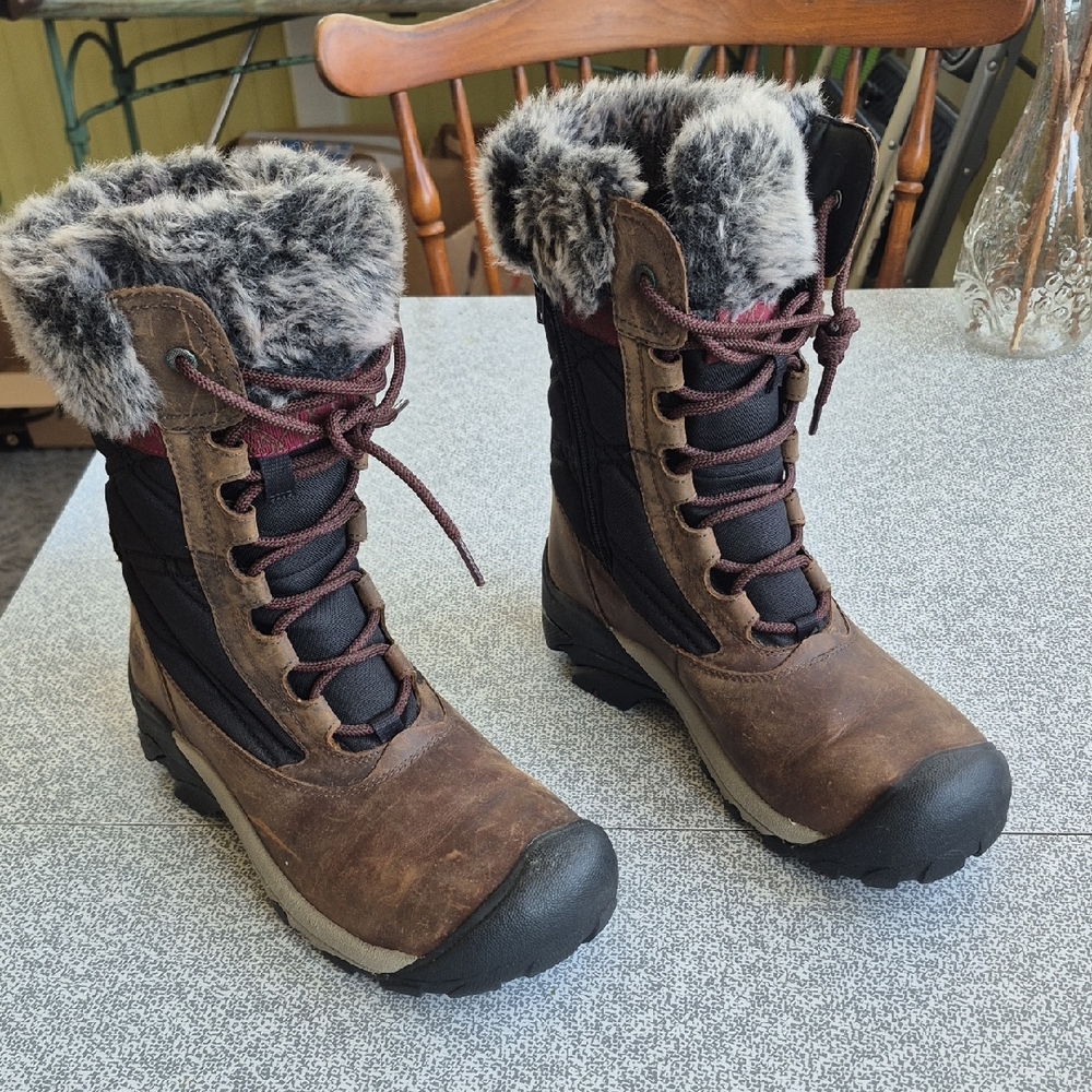 Keen Brown and Black Faux-Fur Winter Lace-Up Boots with Full Zip
